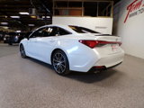 Used 2019 Toyota Avalon XLE image 3