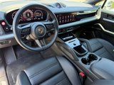 Used 2024 Porsche Cayenne Coupe image 4