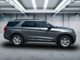 Used 2022 Ford Explorer XLT image 3