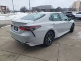 Used 2023 Toyota Camry SE image 3