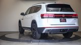 New 2025 Volkswagen Atlas Peak Edition SE image 2