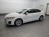 Used 2019 Ford Fusion SE image 2