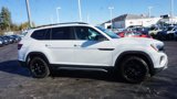 New 2025 Volkswagen Atlas Peak Edition SE image 5
