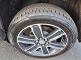 Used 2023 GMC Acadia SLT w/ Technology Package image 5
