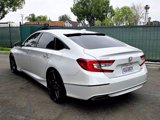Used 2018 Honda Accord Touring image 3