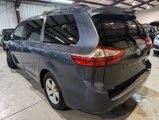 Used 2015 Toyota Sienna LE image 5