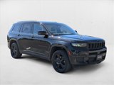 Used 2022 Jeep Grand Cherokee L Laredo image 3