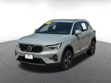 Used 2024 Volvo XC40 B5 Core image 5