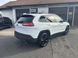 Used 2018 Jeep Cherokee Latitude w/ Altitude Package image 5