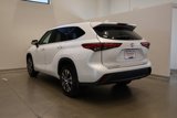 Certified 2023 Toyota Highlander XLE image 5