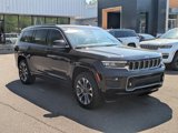 Used 2025 Jeep Grand Cherokee L Overland image 3
