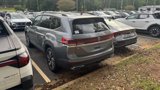 Used 2024 Volkswagen Atlas SE image 3