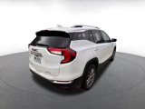 Used 2024 GMC Terrain SLT image 4
