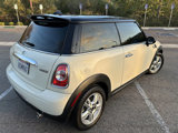 Used 2011 MINI Cooper Hardtop image 3