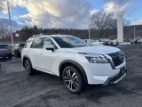 New 2025 Nissan Pathfinder Platinum w/ Cargo Package image 4