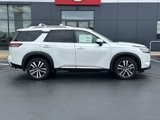 New 2025 Nissan Pathfinder Platinum image 2