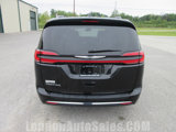Used 2022 Chrysler Pacifica Touring-L image 4