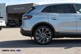 Used 2022 Lincoln Nautilus Reserve w/ Equipment Group 202A image 5
