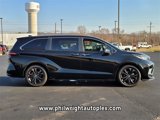 Used 2023 Toyota Sienna XSE image 3