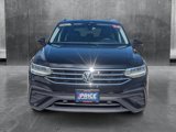 Used 2022 Volkswagen Tiguan SE image 2
