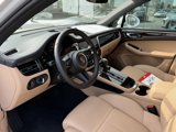 Certified 2025 Porsche Macan image 4