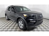 Certified 2022 Ford Explorer XLT w/ Equipment Group 202A image 2