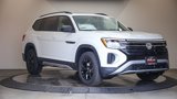 New 2025 Volkswagen Atlas Peak Edition SE image 5