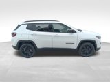 New 2025 Jeep Compass Latitude image 5