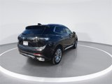 New 2025 Buick Envision Avenir image 2