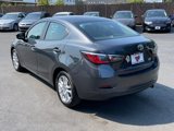 Used 2017 Toyota Yaris iA image 5