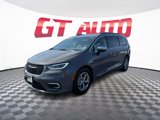 Used 2023 Chrysler Pacifica Limited image 3