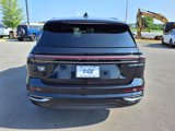Used 2024 Lincoln Nautilus Reserve image 4