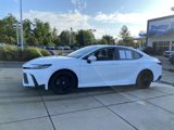 Used 2025 Toyota Camry SE image 5