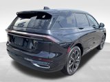 New 2024 Lincoln Nautilus Reserve image 3
