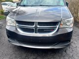 Used 2019 Dodge Grand Caravan SE w/ UConnect Hands-Free Group image 3