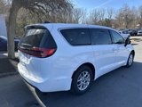 New 2025 Chrysler Pacifica Select image 3