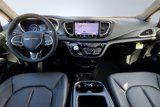 New 2026 Chrysler Pacifica Select image 5