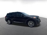 Used 2024 Ford Explorer Limited image 2