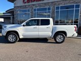Used 2022 Nissan Frontier SV image 2