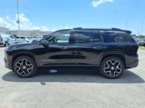New 2026 Chevrolet Traverse High Country w/ LPO, Floor Liner Package image 3