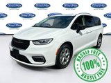 Used 2024 Chrysler Pacifica Limited image 3