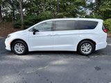 New 2025 Chrysler Pacifica Select image 4