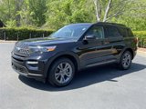 Used 2022 Ford Explorer XLT w/ Equipment Group 202A image 3