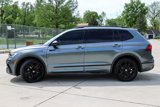 Used 2022 Volkswagen Tiguan SE R-Line image 4