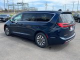 New 2025 Chrysler Pacifica Select image 5