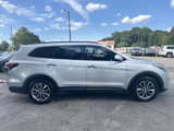 Used 2017 Hyundai Santa Fe SE image 4