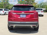 Used 2020 Cadillac XT5 Premium Luxury image 4