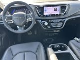 New 2025 Chrysler Pacifica Select image 4