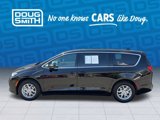 Certified 2024 Chrysler Pacifica Touring-L image 3