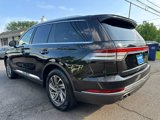 Used 2022 Lincoln Aviator AWD image 4